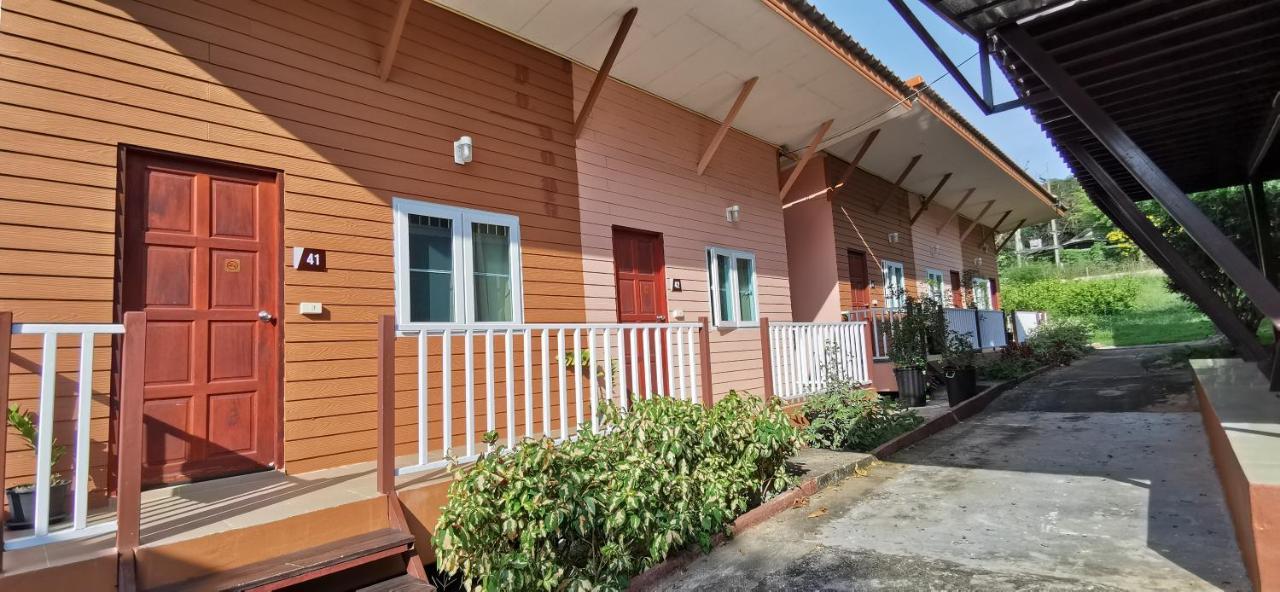 Baan Pordee Homestay Phayayen Екстериор снимка